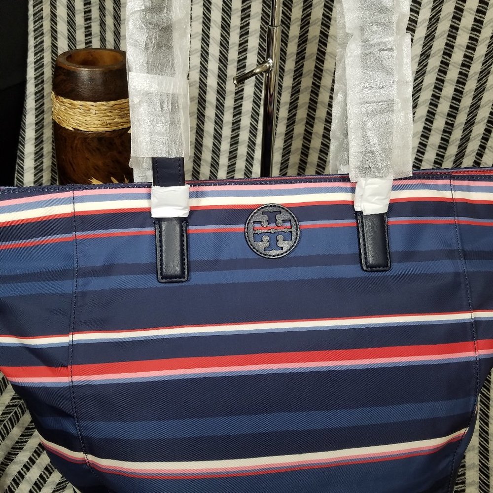 Ella Tory Burch Nylon Printed Tote Canyon stripe - Picture 13 of 16